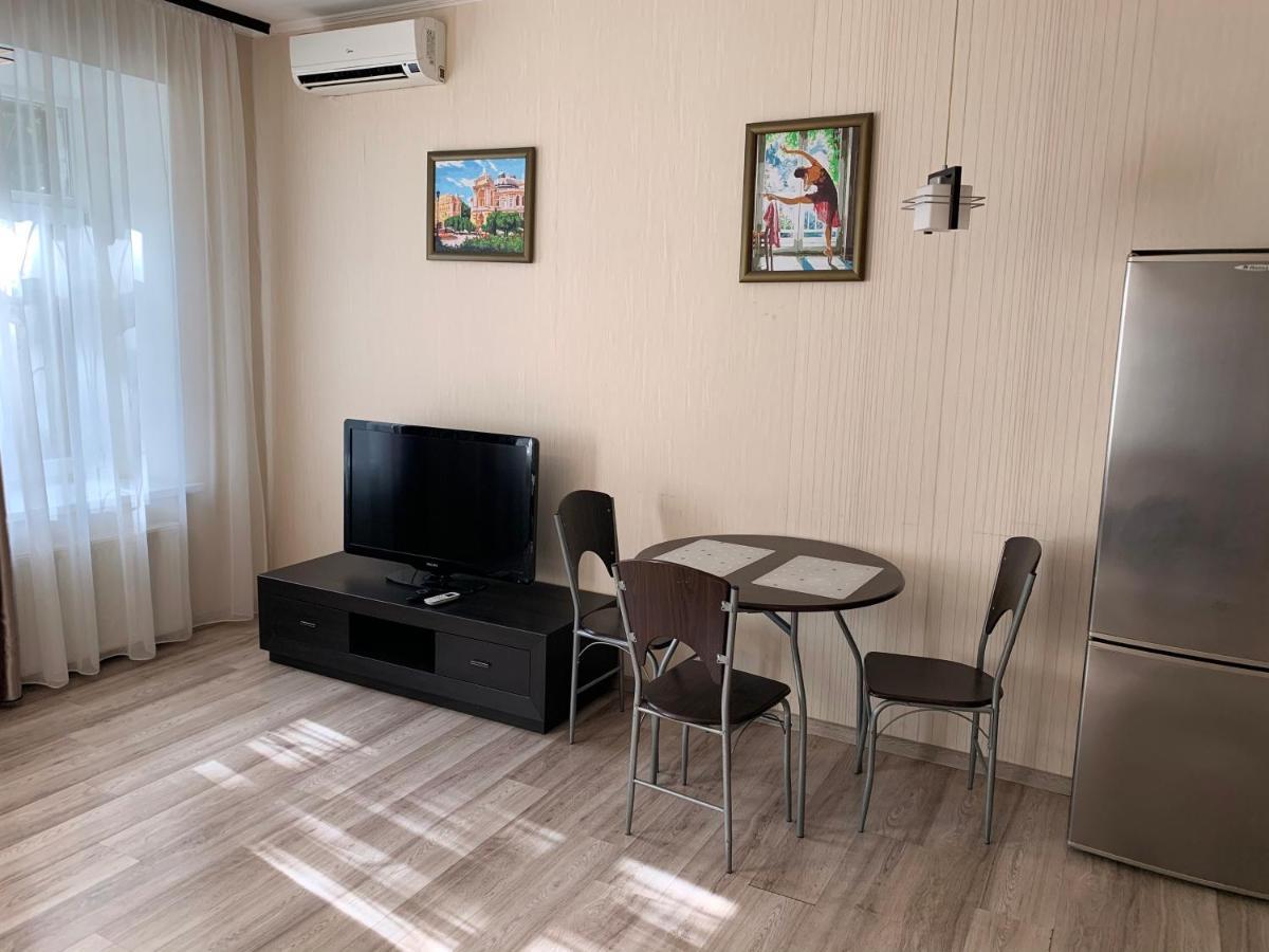 Excellent Apartment In The Center Of Odessa Eksteriør bilde